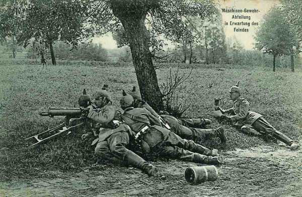Chronique 1914-1918 : Maschinen-Gewehr-Abteilung in Erwartung des Feindes. Section de mitrailleurs allemands en attente de l'ennemi